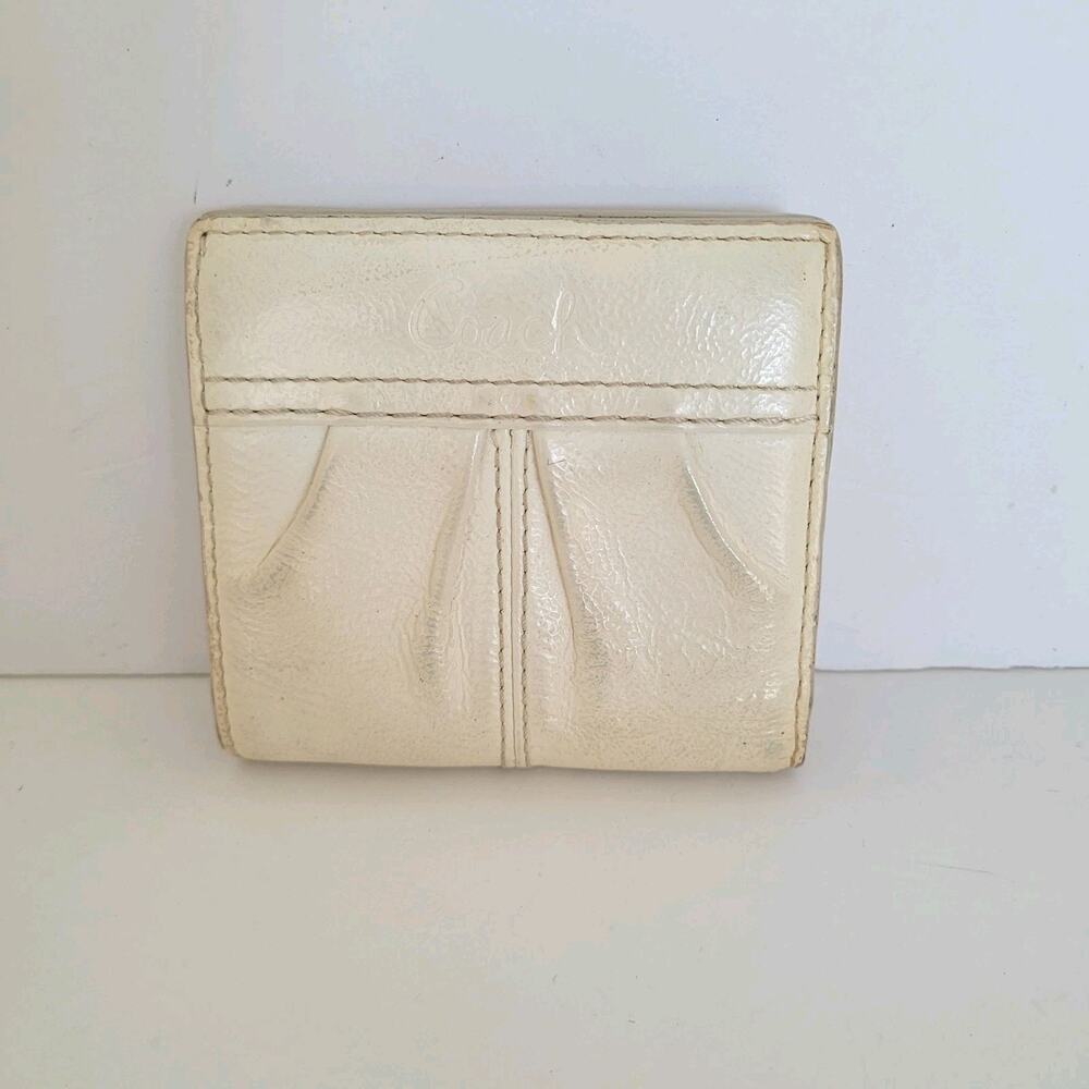 Coach Madison Wallet White Bifold 3x3 Mini‎ Small Card Bill Holder Logo Compact